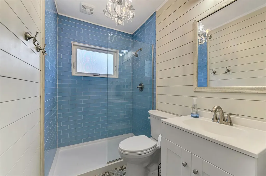 351 Oak Street Englewood FL 34223