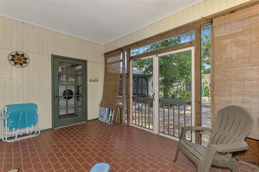 351 Oak Street Englewood FL 34223