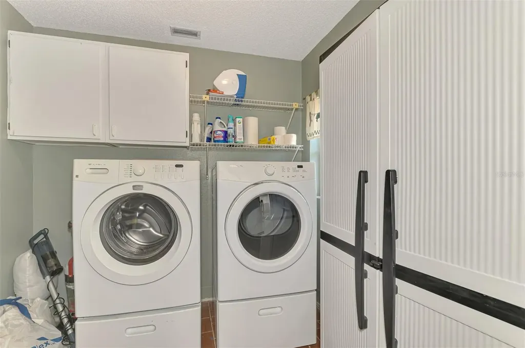 351 Oak Street Englewood FL 34223