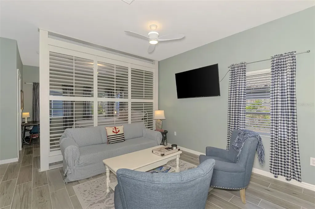 351 Oak Street Englewood FL 34223