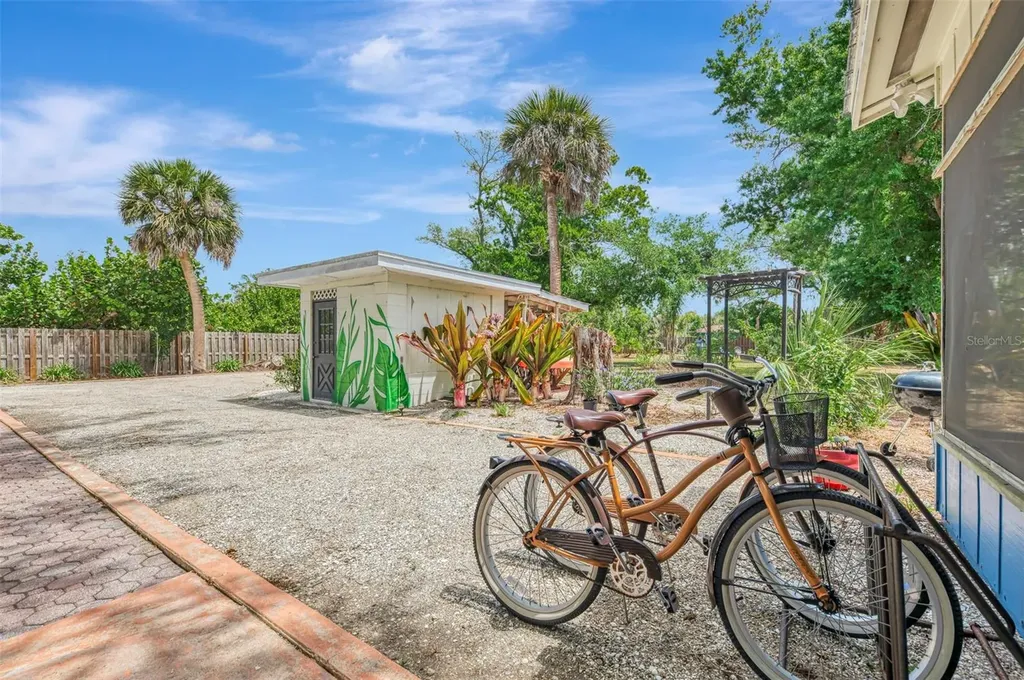 351 Oak Street Englewood FL 34223