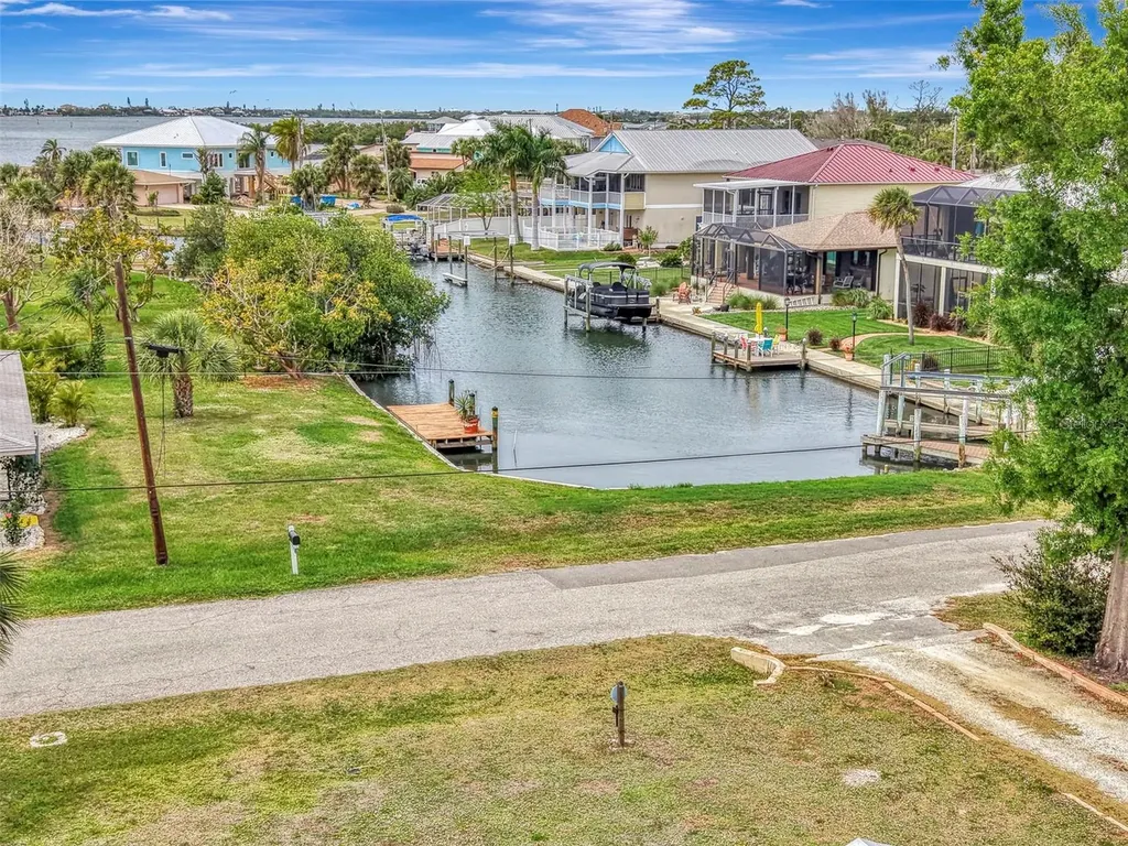 351 Oak Street Englewood FL 34223