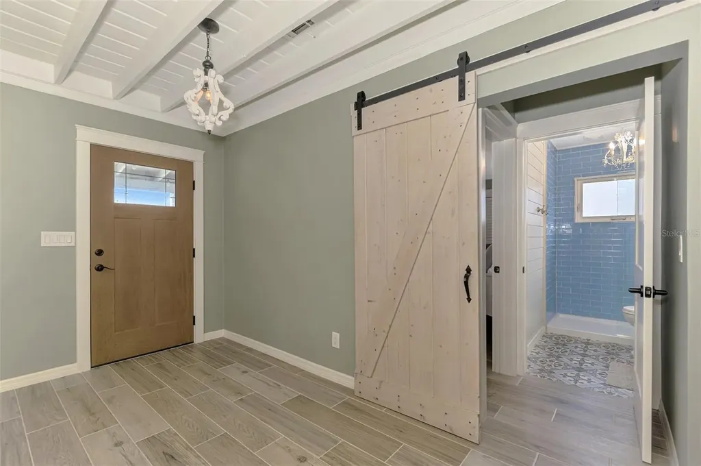 351 Oak Street Englewood FL 34223