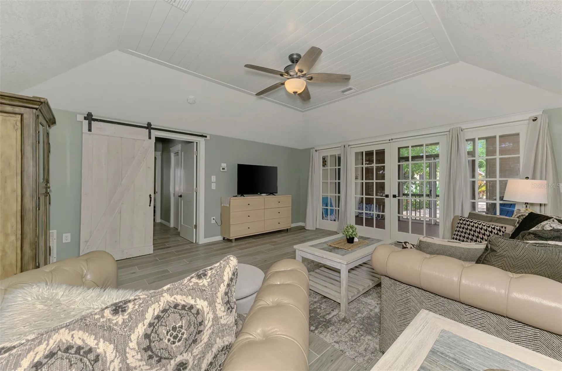 351 Oak Street Englewood FL 34223