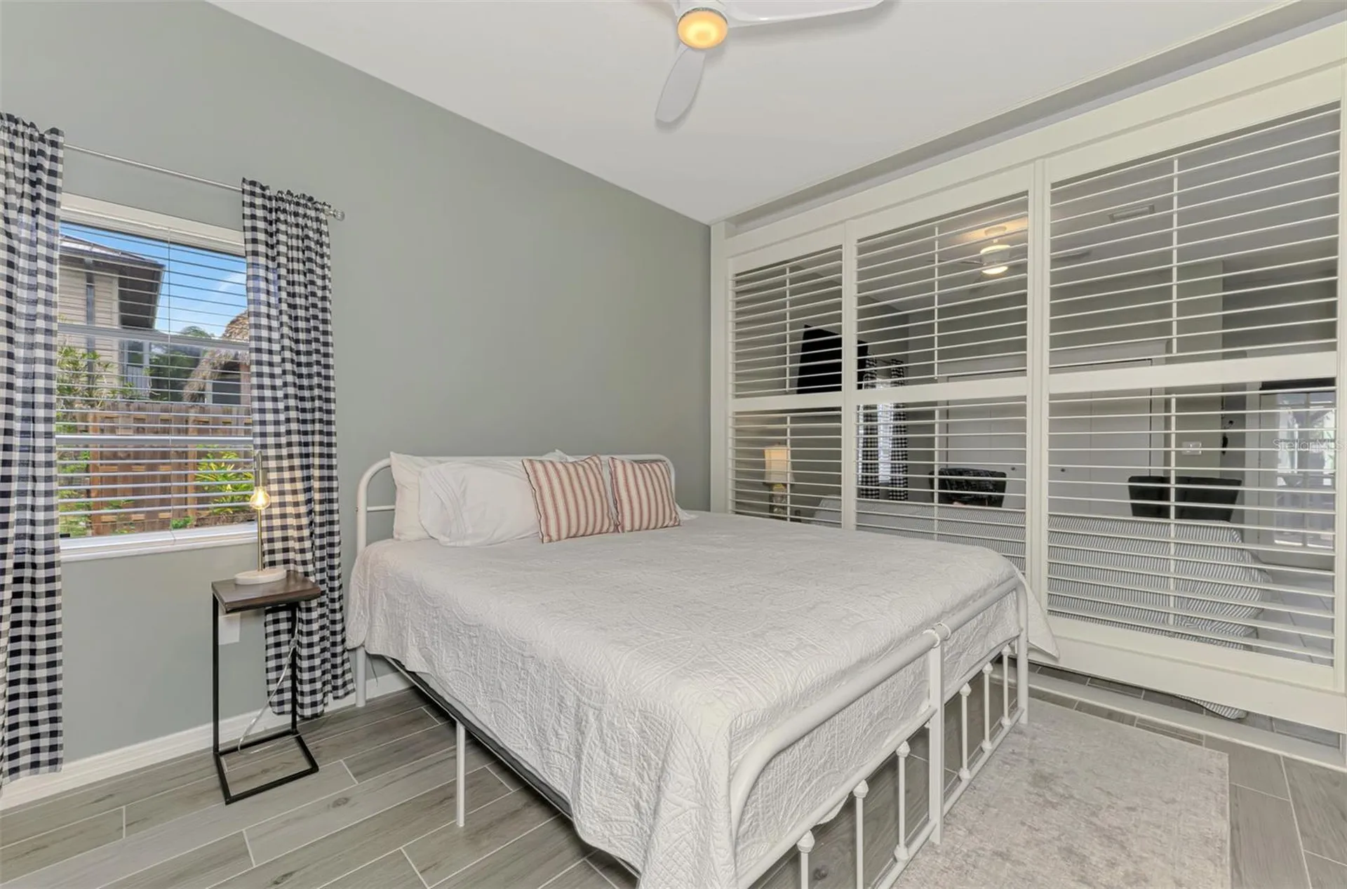 351 Oak Street Englewood FL 34223