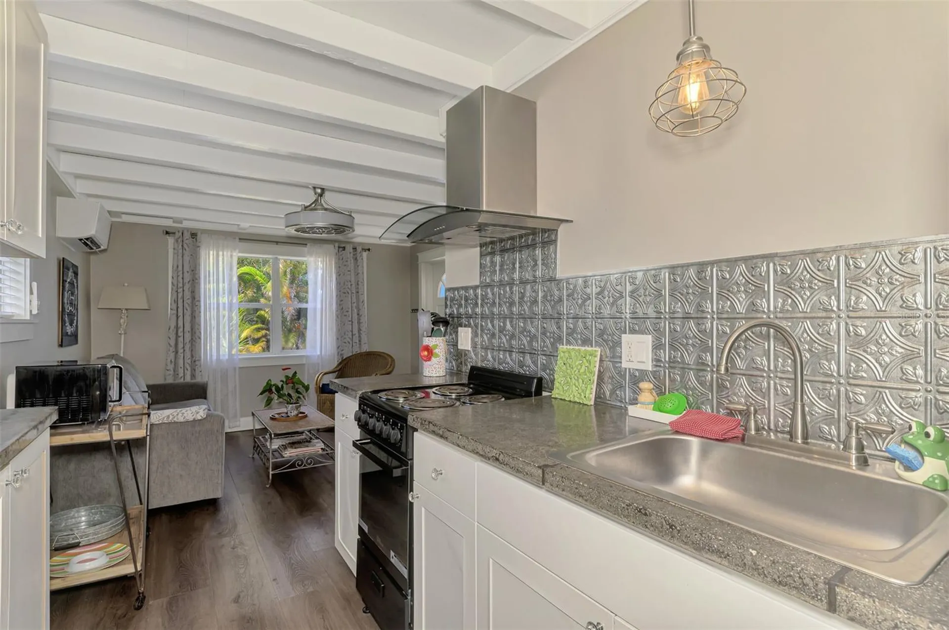 351 Oak Street Englewood FL 34223