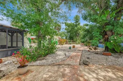 351 Oak Street Englewood FL 34223