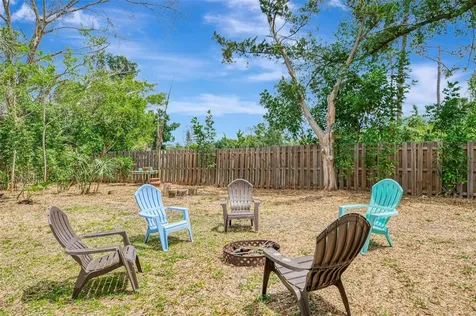 351 Oak Street Englewood FL 34223