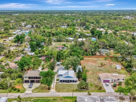 351 Oak Street Englewood FL 34223