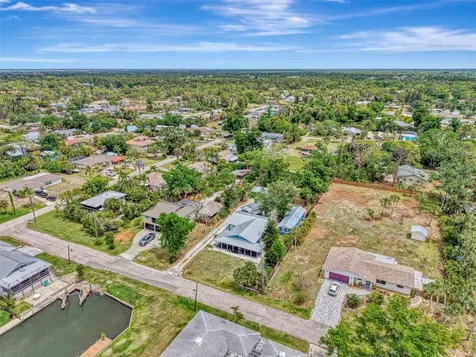 351 Oak Street Englewood FL 34223