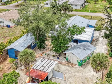 351 Oak Street Englewood FL 34223