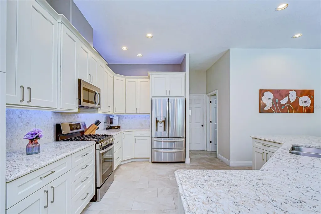 5612 Eagleglen Place Lithia FL 33547