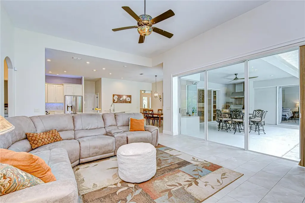 5612 Eagleglen Place Lithia FL 33547