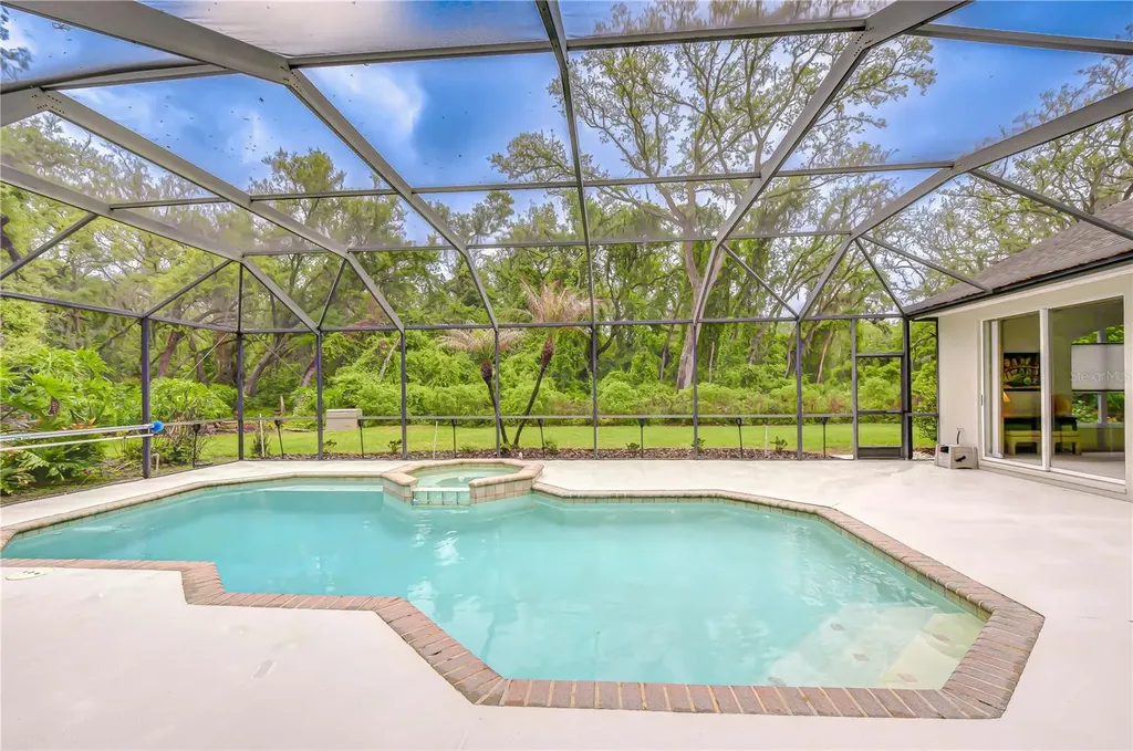 5612 Eagleglen Place Lithia FL 33547