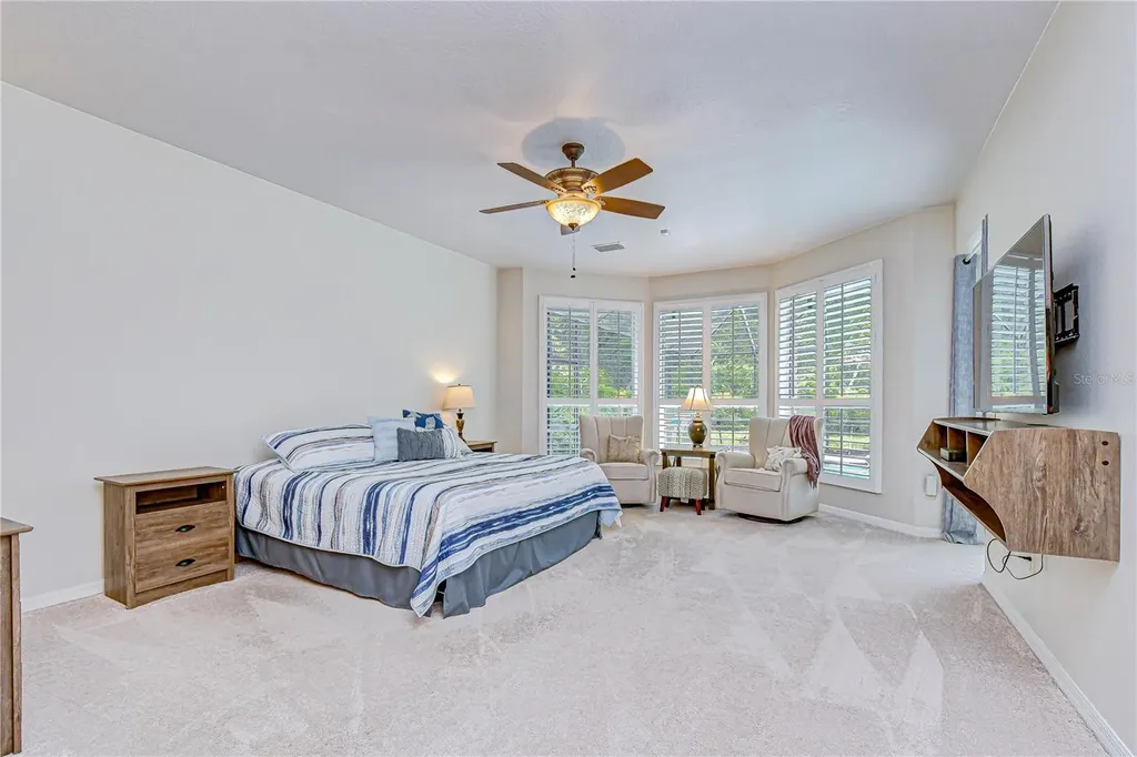 5612 Eagleglen Place Lithia FL 33547