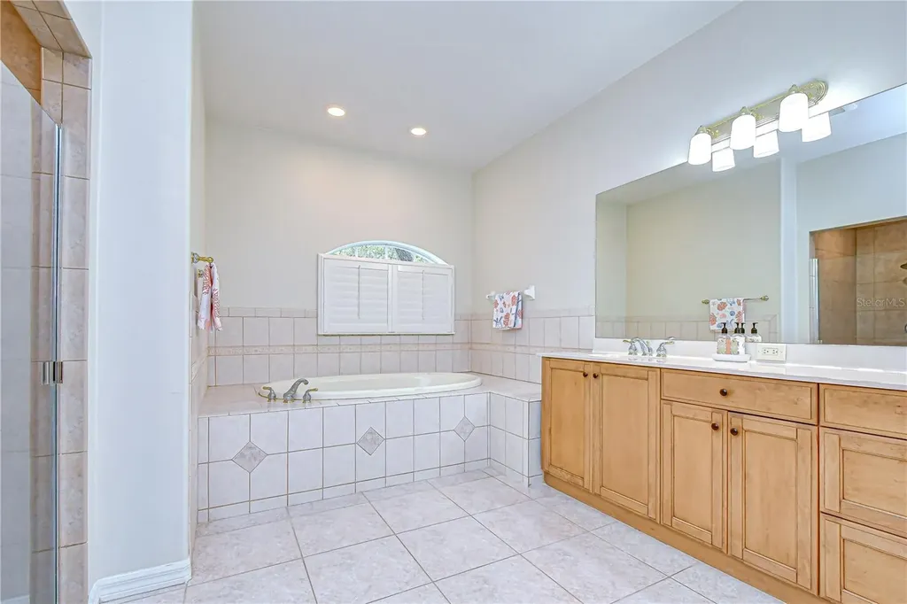 5612 Eagleglen Place Lithia FL 33547