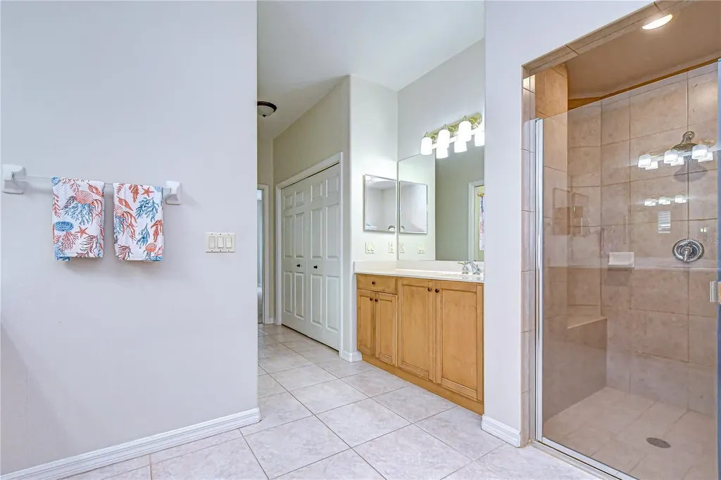 5612 Eagleglen Place Lithia FL 33547