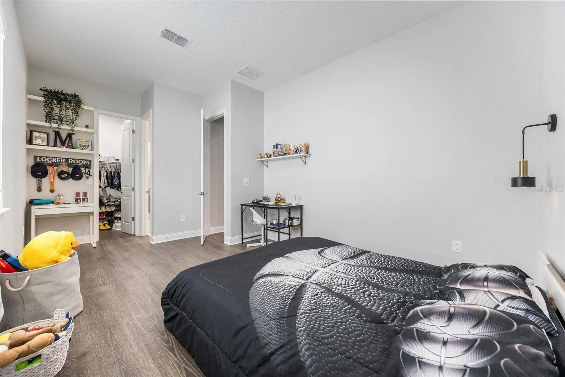 8626 Dubochet Street Orlando FL 32827