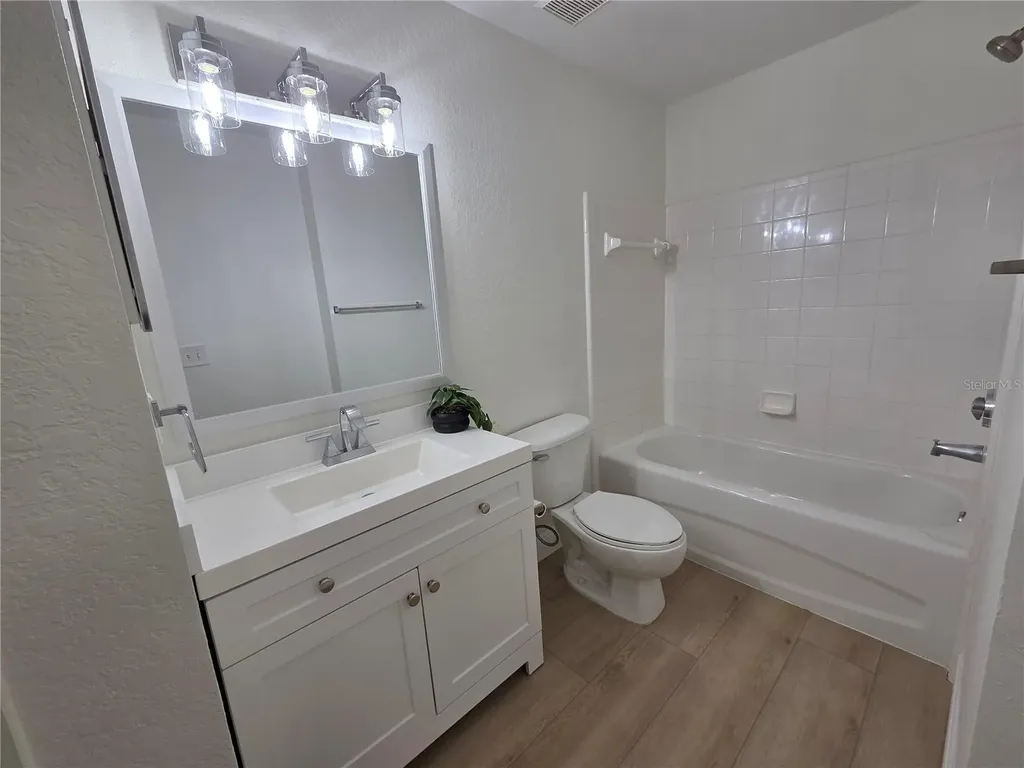 8905 Manor Loop Lakewood Ranch FL 34202
