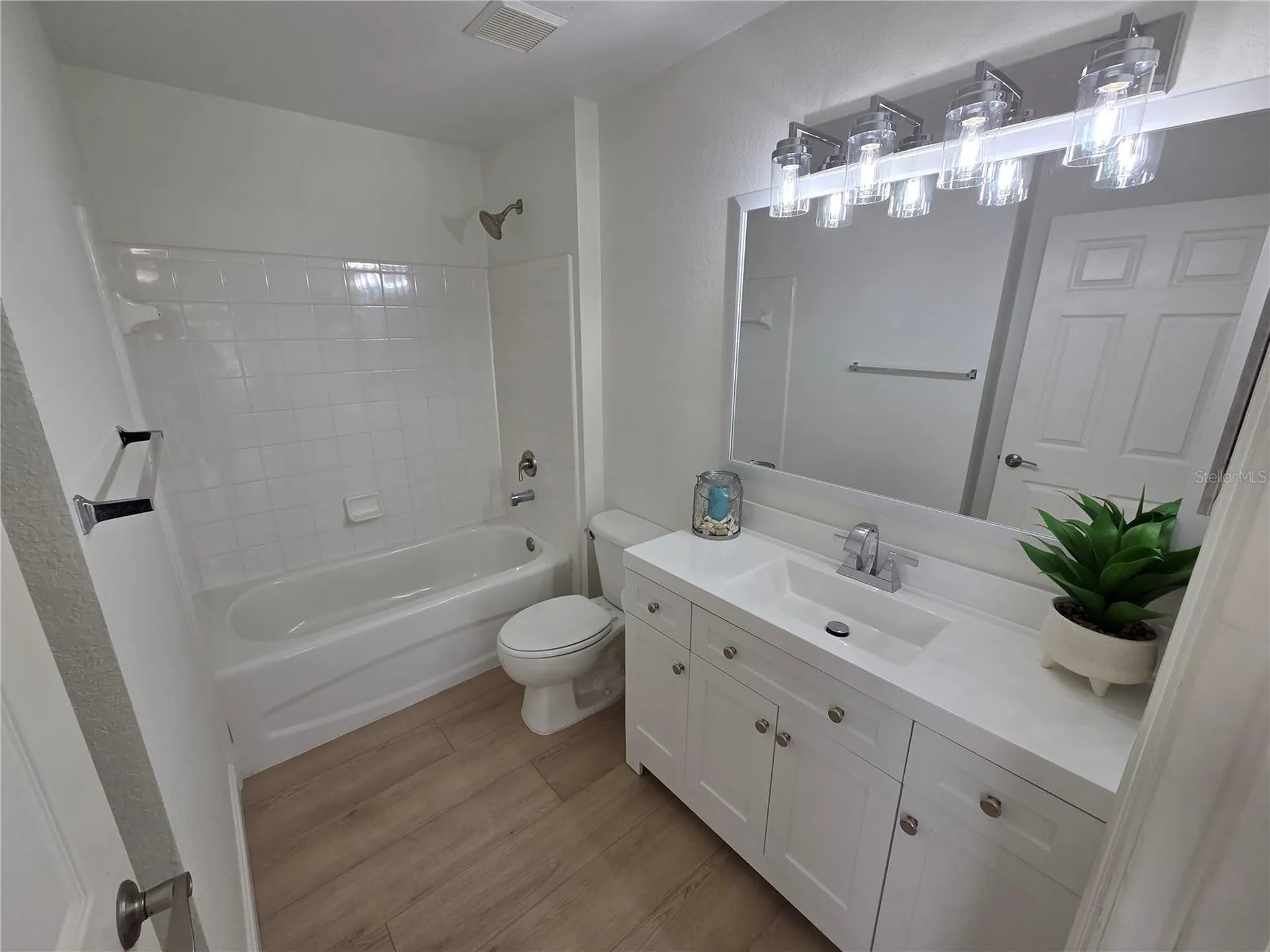 8905 Manor Loop Lakewood Ranch FL 34202