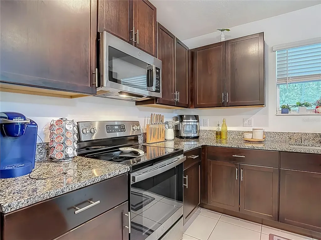 1699 Red Loop Lakeland FL 33801