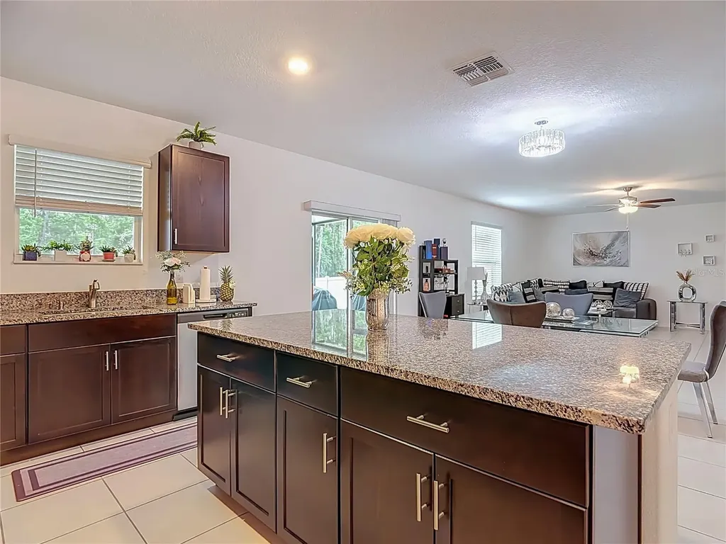 1699 Red Loop Lakeland FL 33801