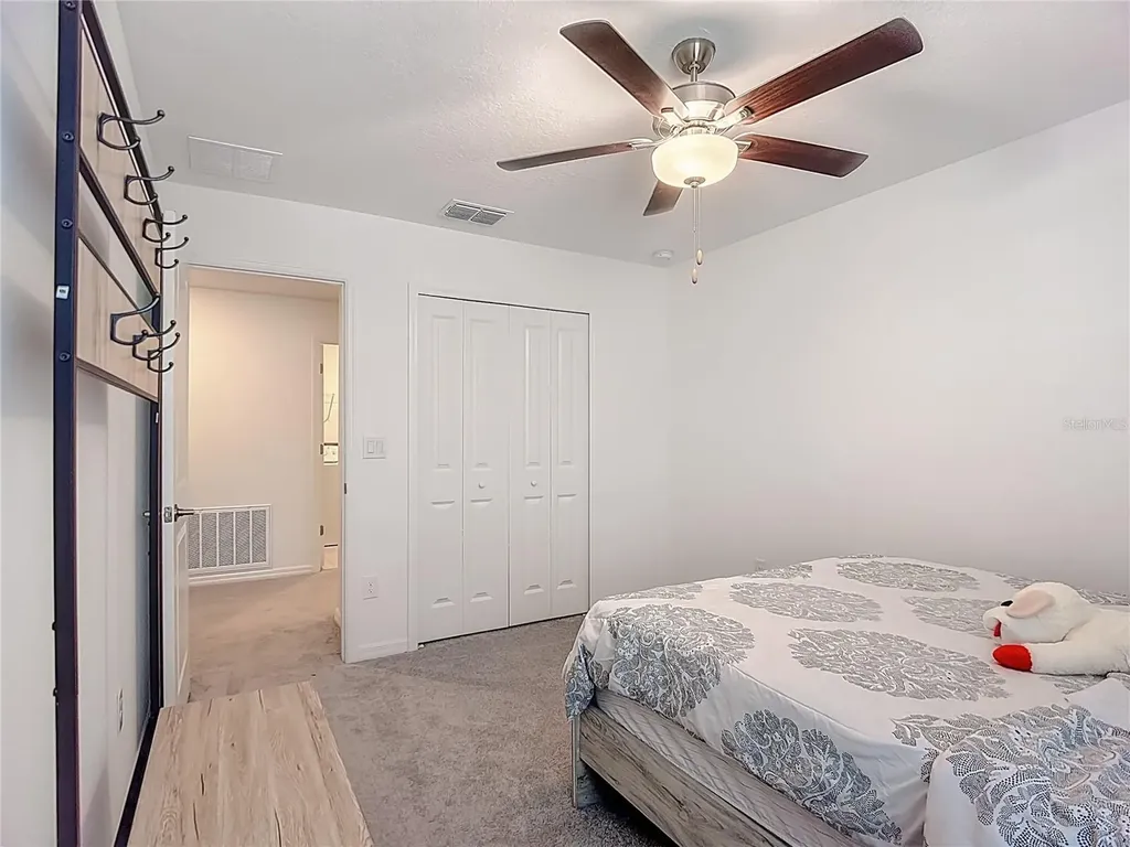 1699 Red Loop Lakeland FL 33801