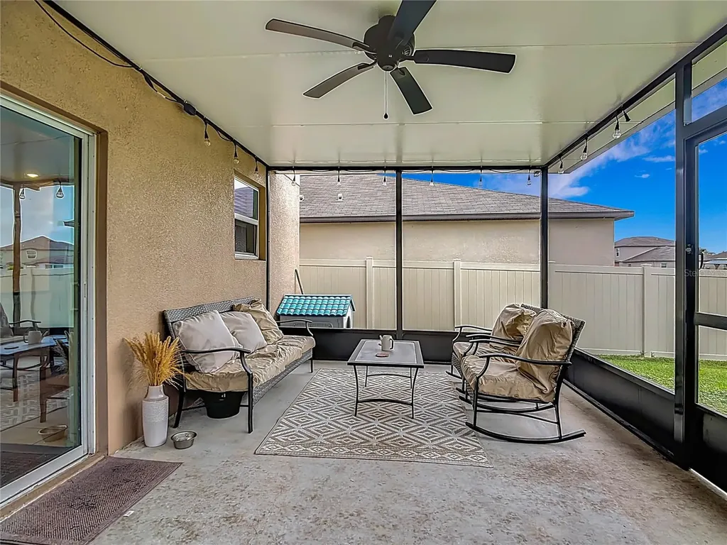 1699 Red Loop Lakeland FL 33801