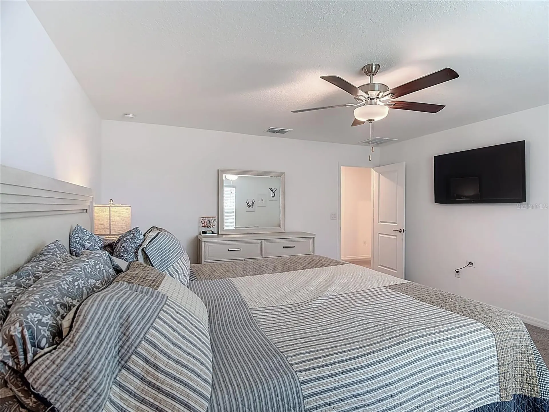 1699 Red Loop Lakeland FL 33801