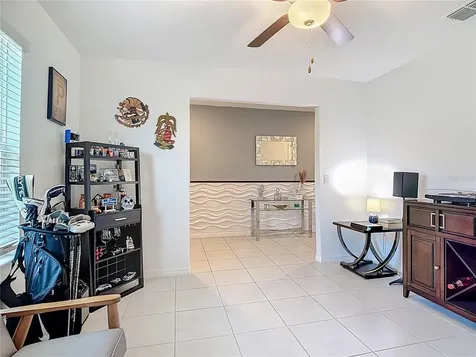 1699 Red Loop Lakeland FL 33801