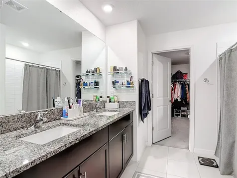 1699 Red Loop Lakeland FL 33801