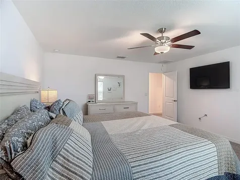 1699 Red Loop Lakeland FL 33801