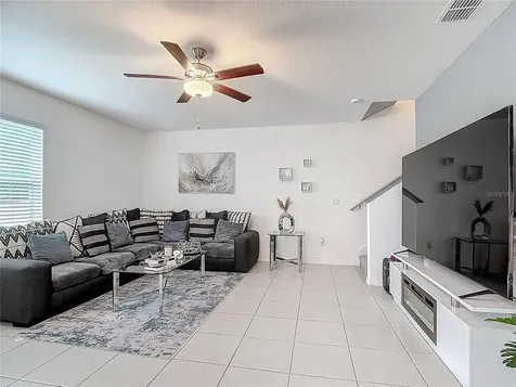 1699 Red Loop Lakeland FL 33801
