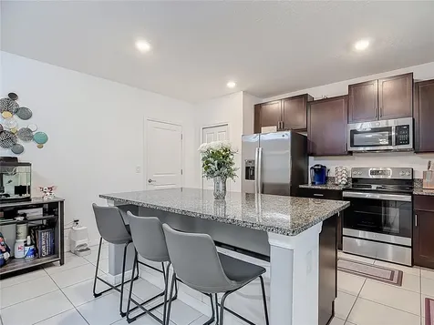 1699 Red Loop Lakeland FL 33801