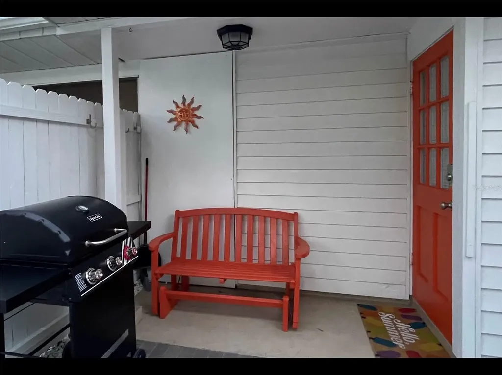 828 S Tuttle Avenue Sarasota FL 34237