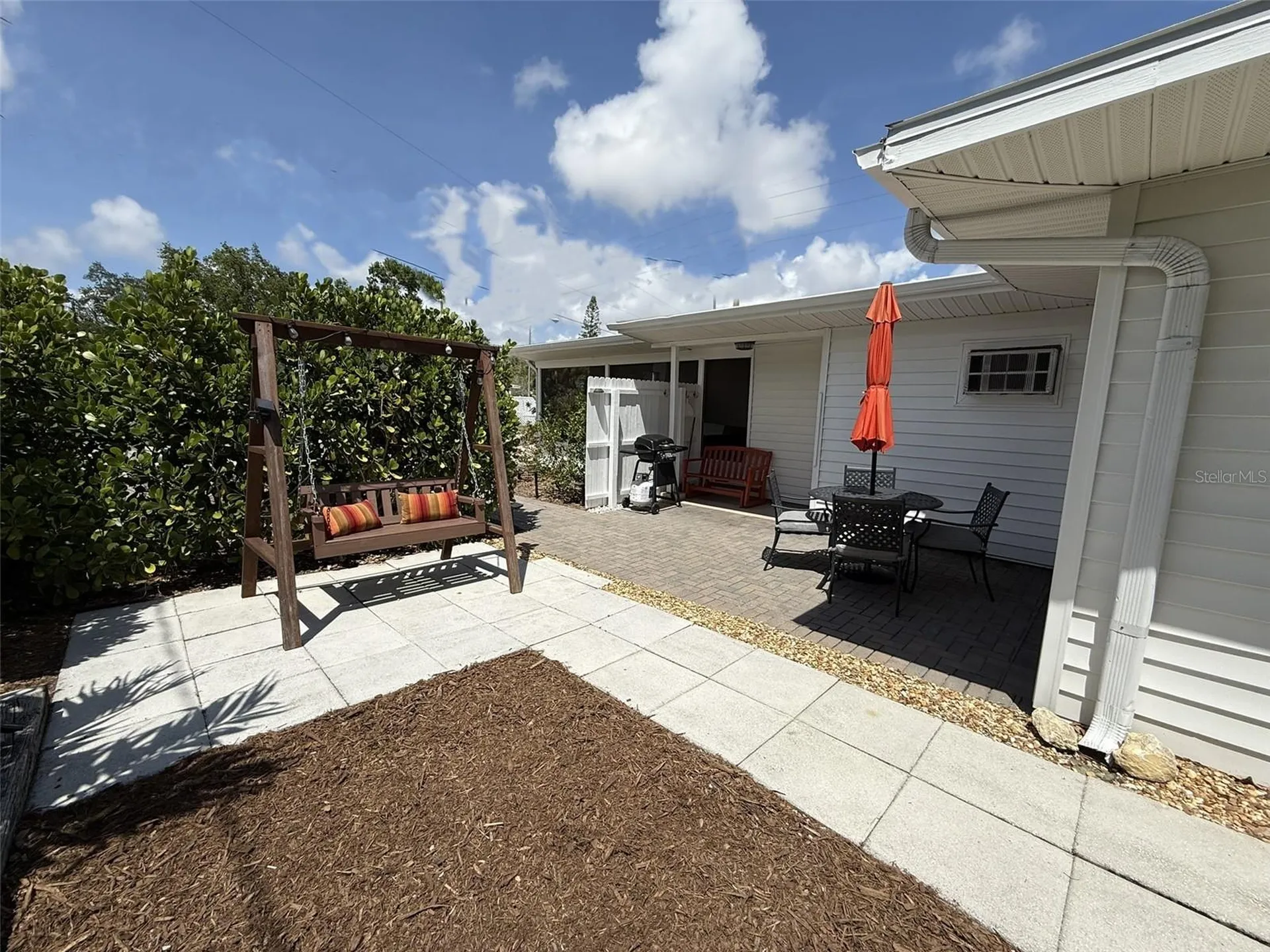 828 S Tuttle Avenue Sarasota FL 34237