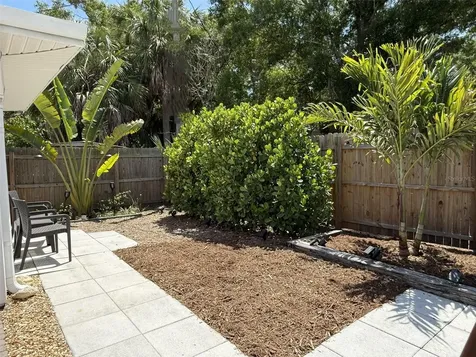 828 S Tuttle Avenue Sarasota FL 34237