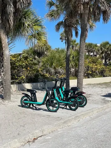 828 S Tuttle Avenue Sarasota FL 34237