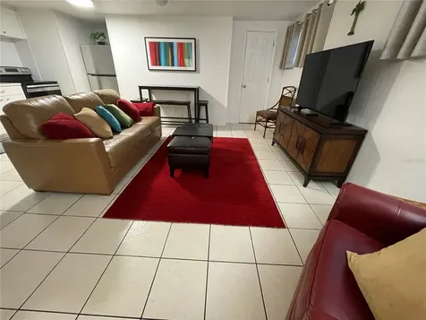 828 S Tuttle Avenue Sarasota FL 34237