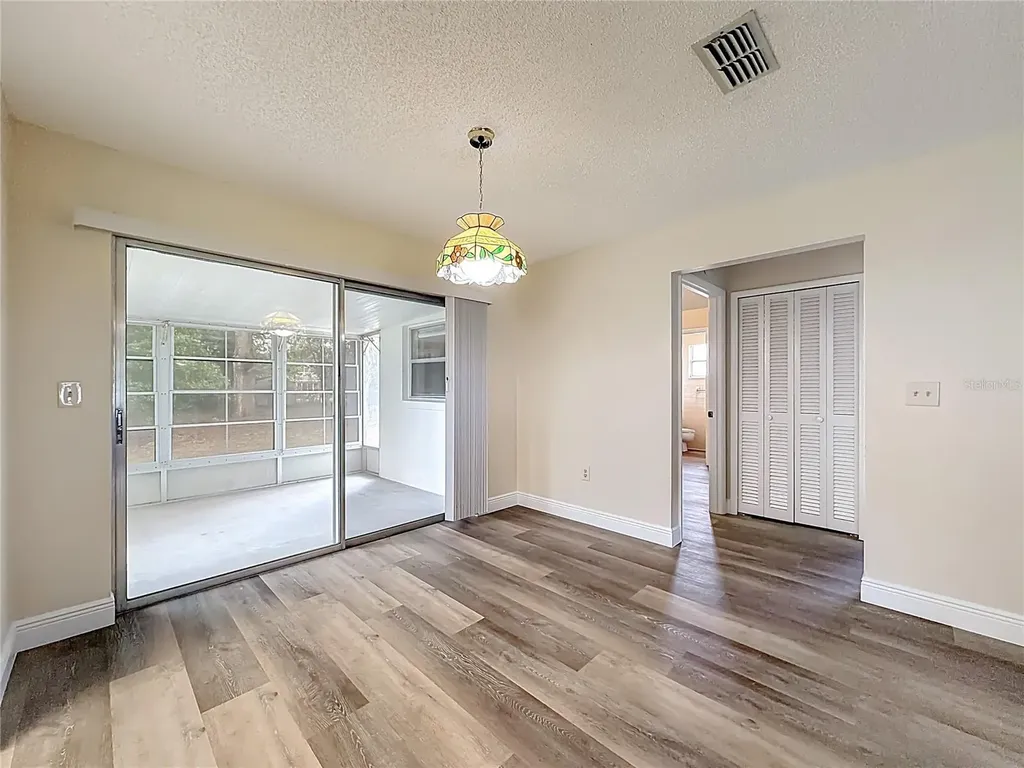 615 Third Avenue Lady Lake FL 32159