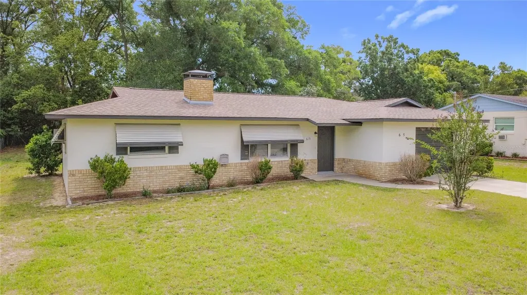 615 Third Avenue Lady Lake FL 32159