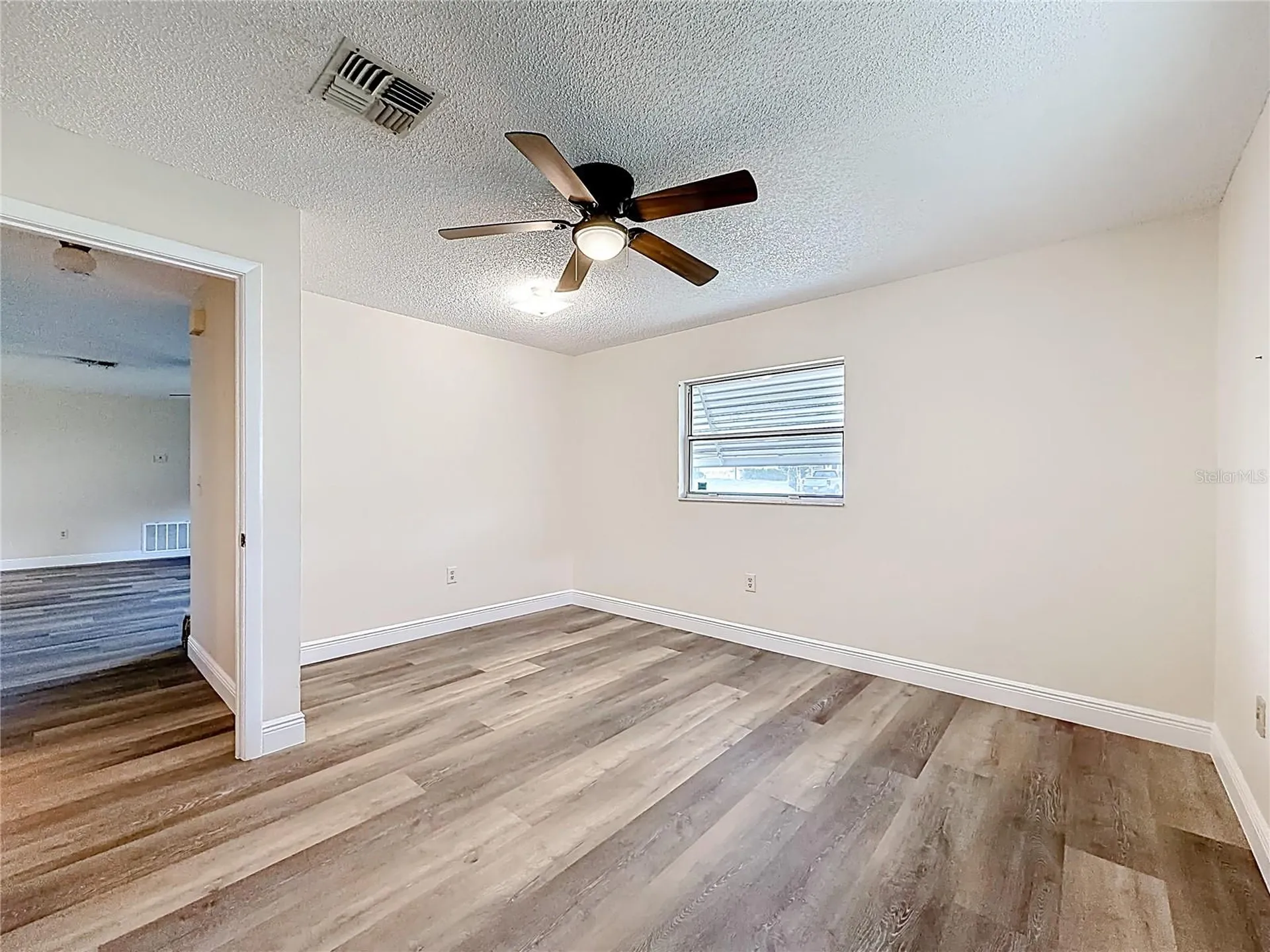 615 Third Avenue Lady Lake FL 32159