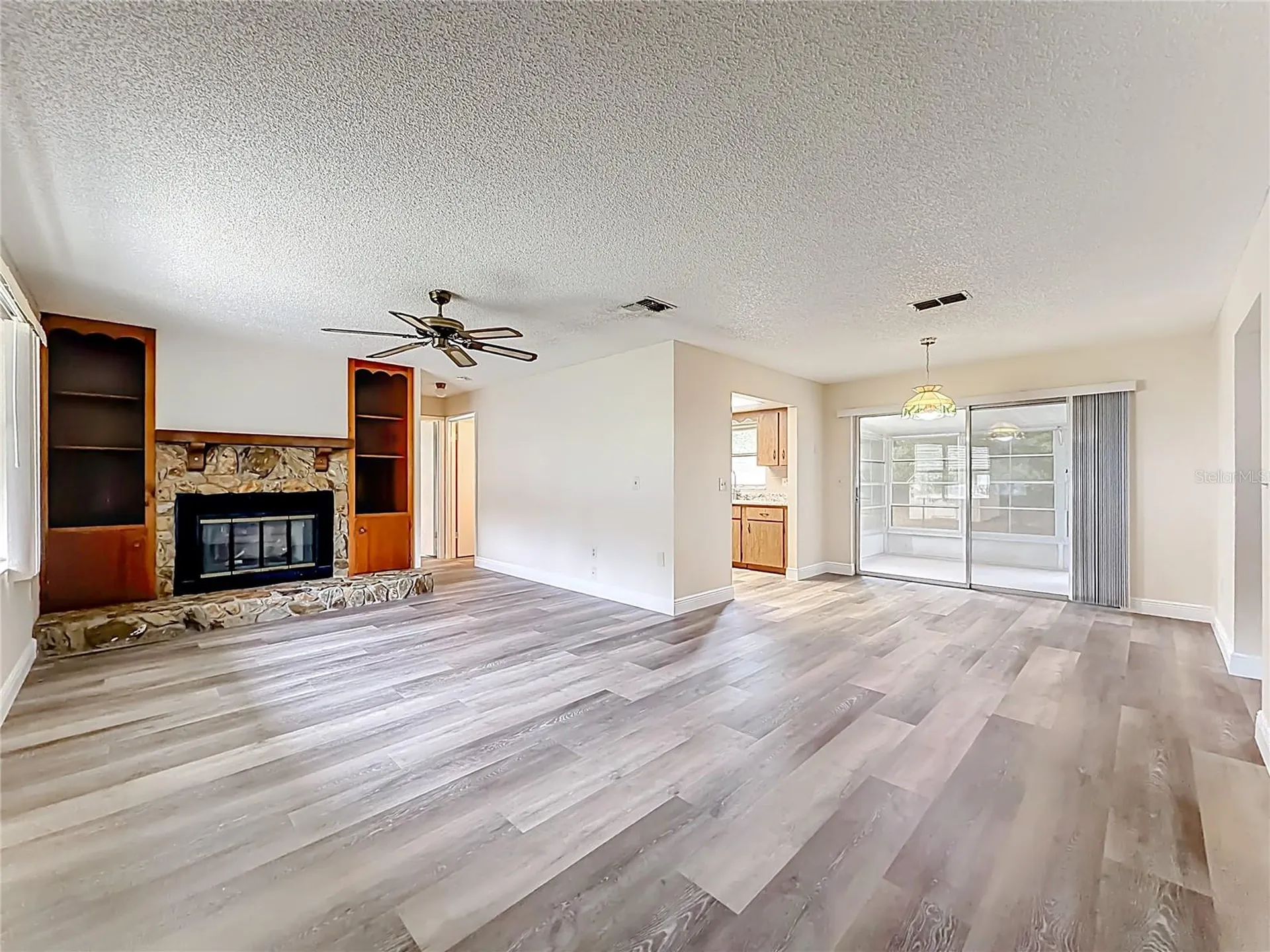 615 Third Avenue Lady Lake FL 32159