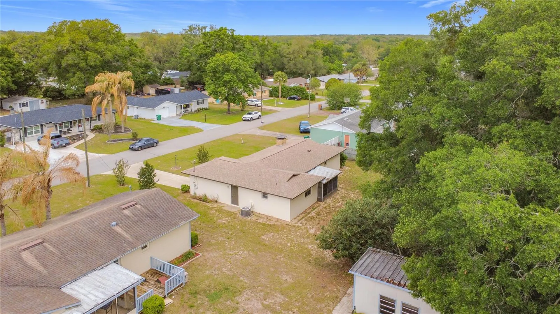 615 Third Avenue Lady Lake FL 32159