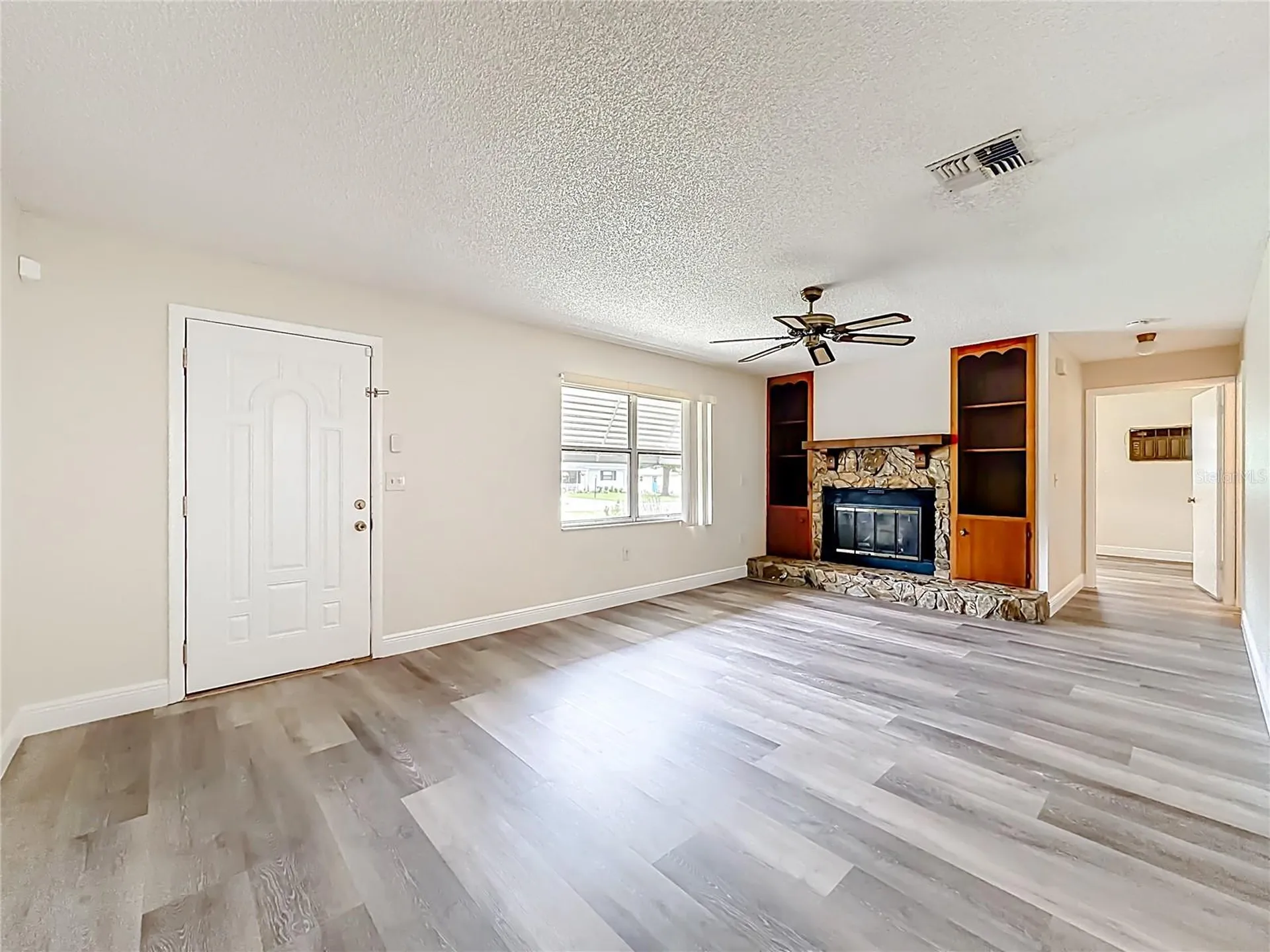 615 Third Avenue Lady Lake FL 32159