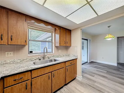 615 Third Avenue Lady Lake FL 32159