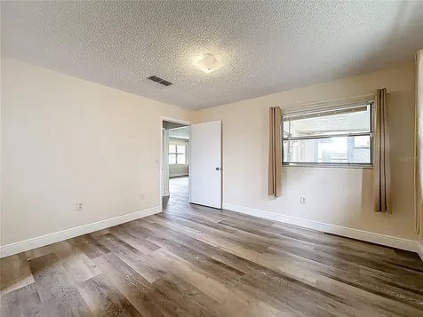 615 Third Avenue Lady Lake FL 32159