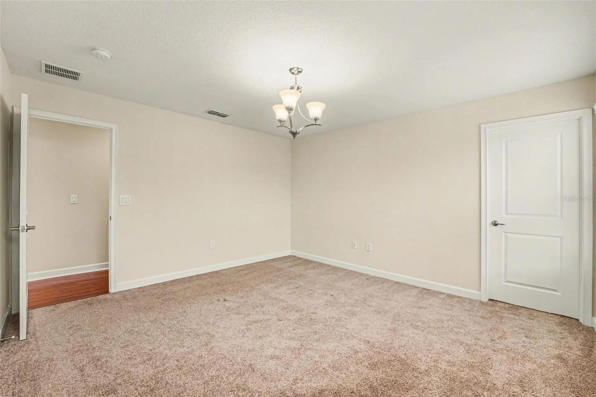 3074 White Horse Court Kissimmee FL 34746