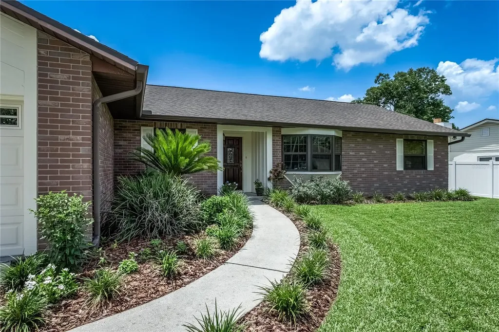 9203 Kingsridge Drive Temple Terrace FL 33637