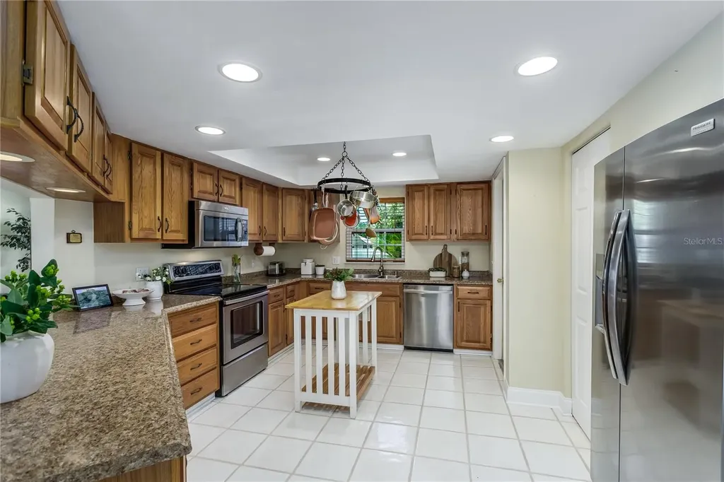 9203 Kingsridge Drive Temple Terrace FL 33637